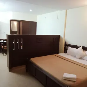2* Hotel Baywatch Homes